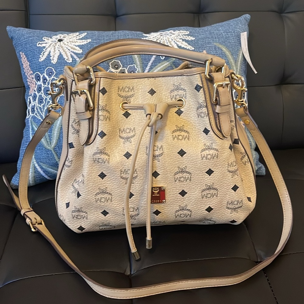 MCM Bags - Picture 7 of 12